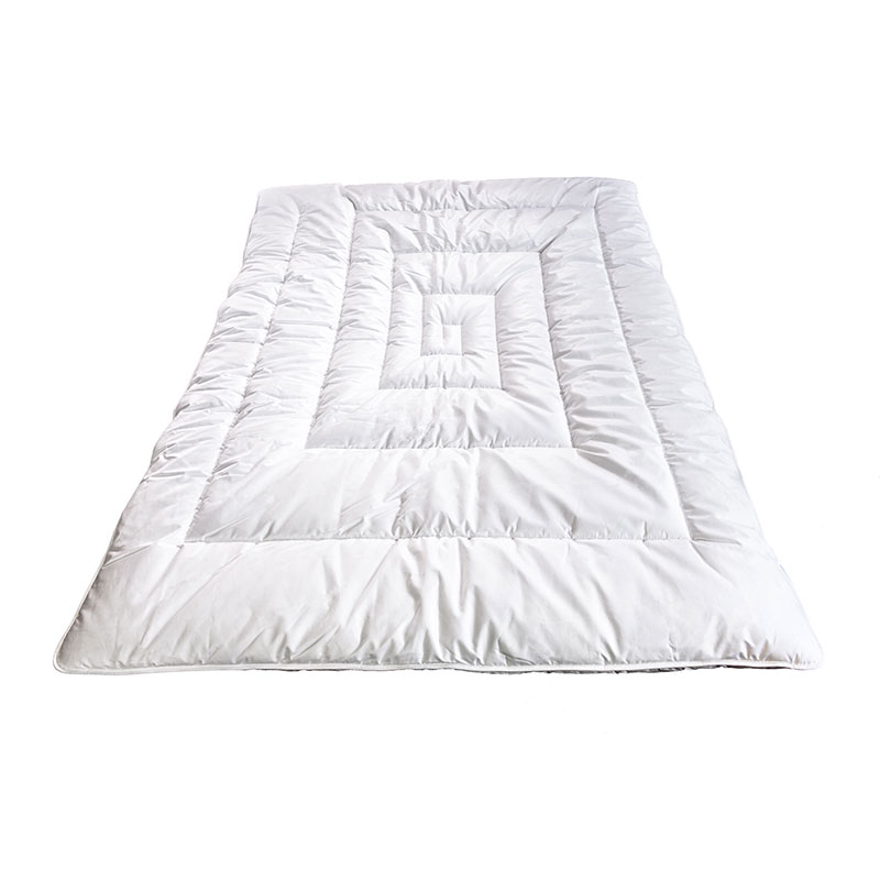 ROYAL DREAM Platin Funktionsfaser WK 4 (Winter) - Betten Raymond Hildesheim